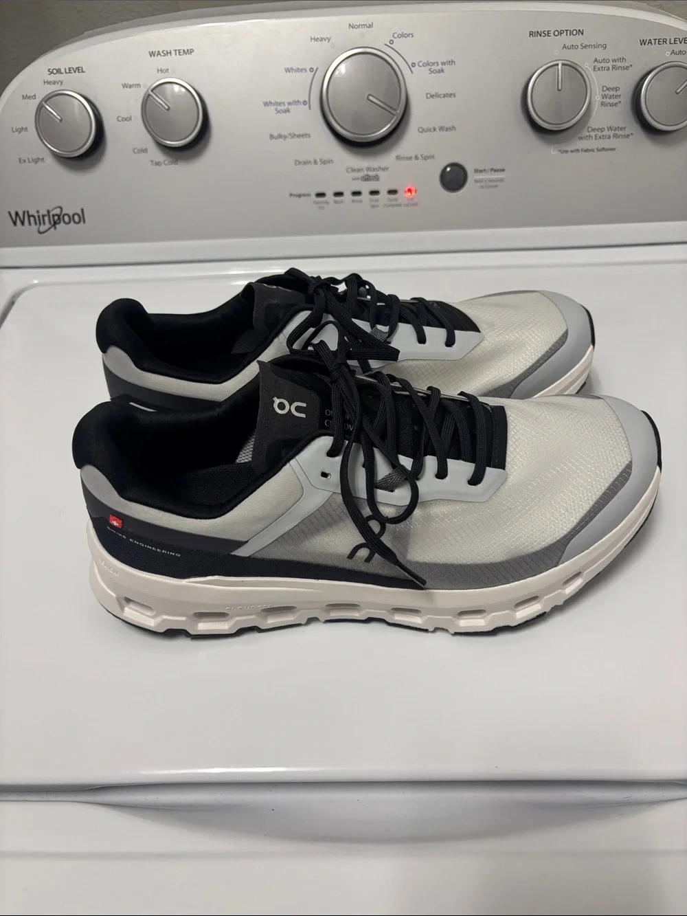 NWOT On Running Cloudswift Running Shoes
